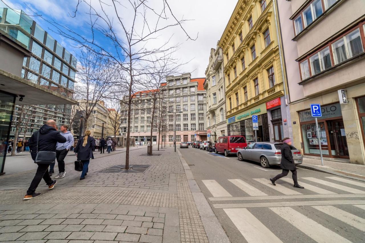 Exclusive Apartment Near Kafka'S Head Praga Esterno foto